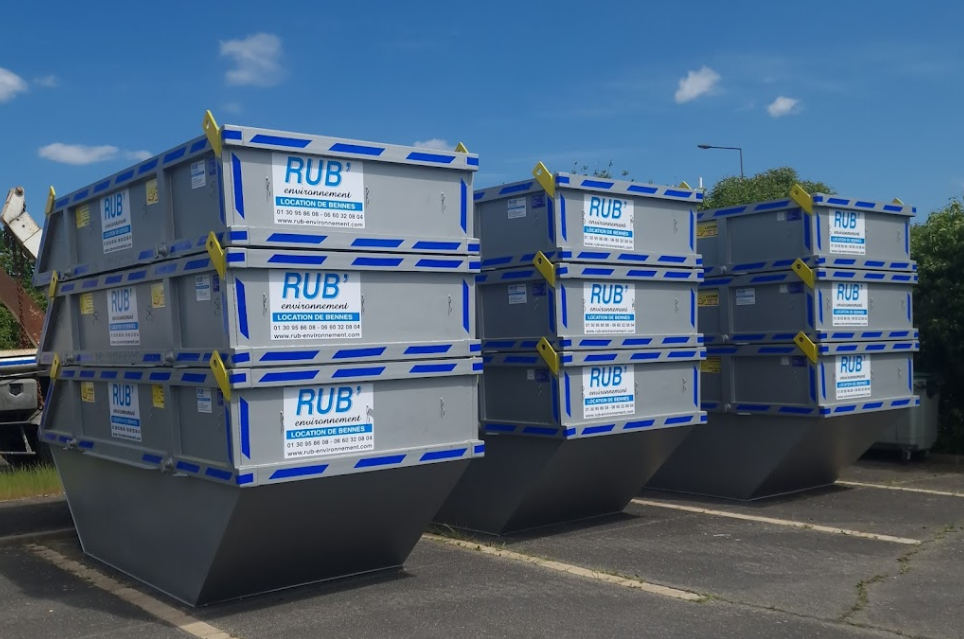 Les bennes mis en location par RUB' Environnement.